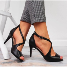 Černé sandály na vysokém podpatku W Sergio Leone černá 2