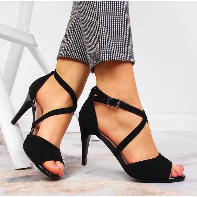 Černé sandály na vysokém podpatku W Sergio Leone černá 2