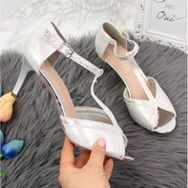 Elegantní stříbrné sandály s otevřenou špičkou W Filippo 1