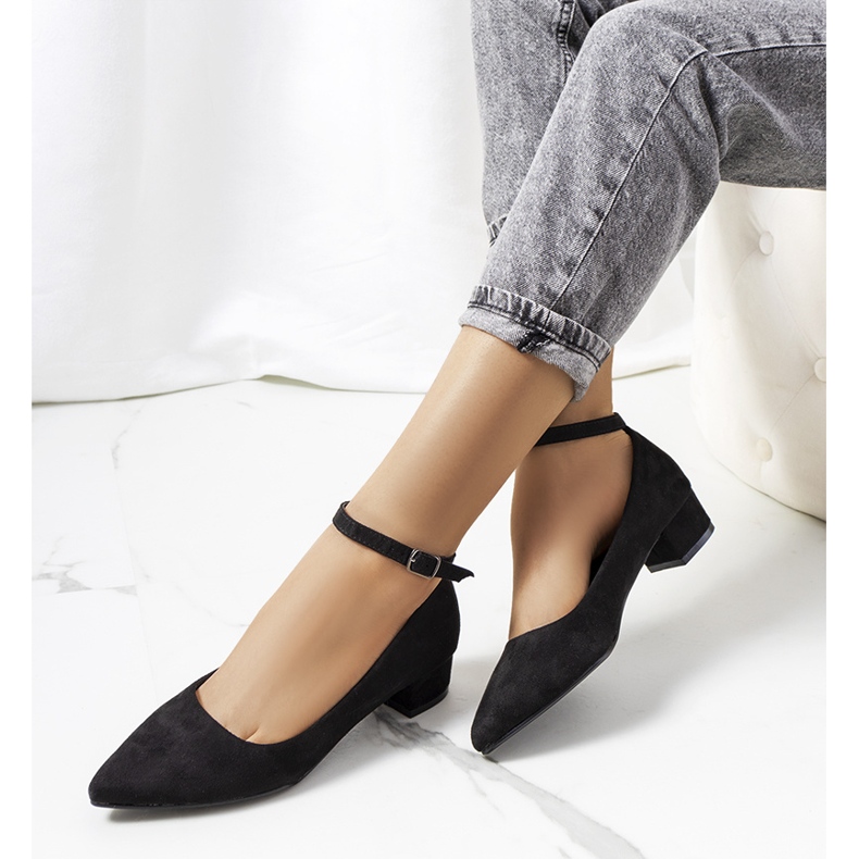 Černé lodičky na sloupu Samira černá 1