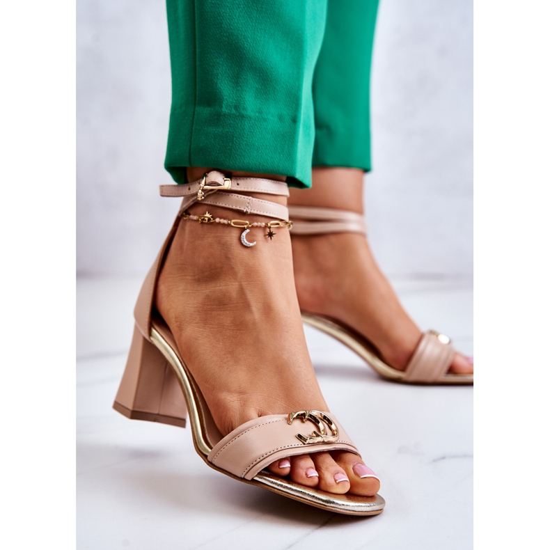 Kožené sandály na vysokém podpatku Laura Messi 2425 béžová béžový 2