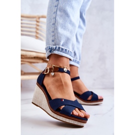 PS1 Dámské tmavě modré sandály Veenus na klínovém podpatku modrý 2