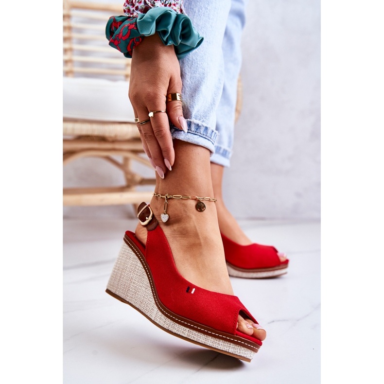 PS1 Dámské pohodlné sandály s přezkou červené thallas 1