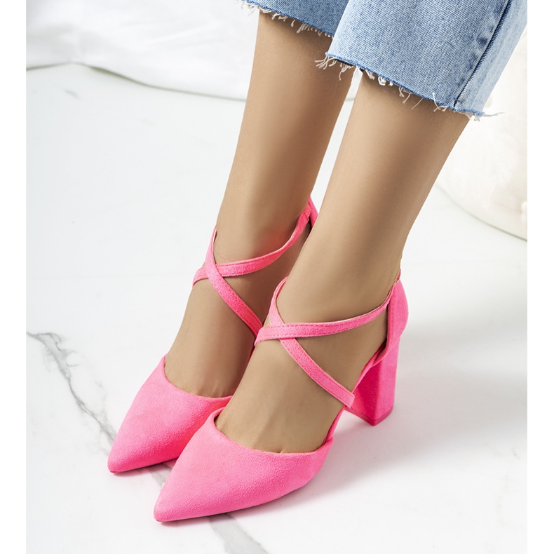 Růžové neonové lodičky na sloupku Hassing růžový 1