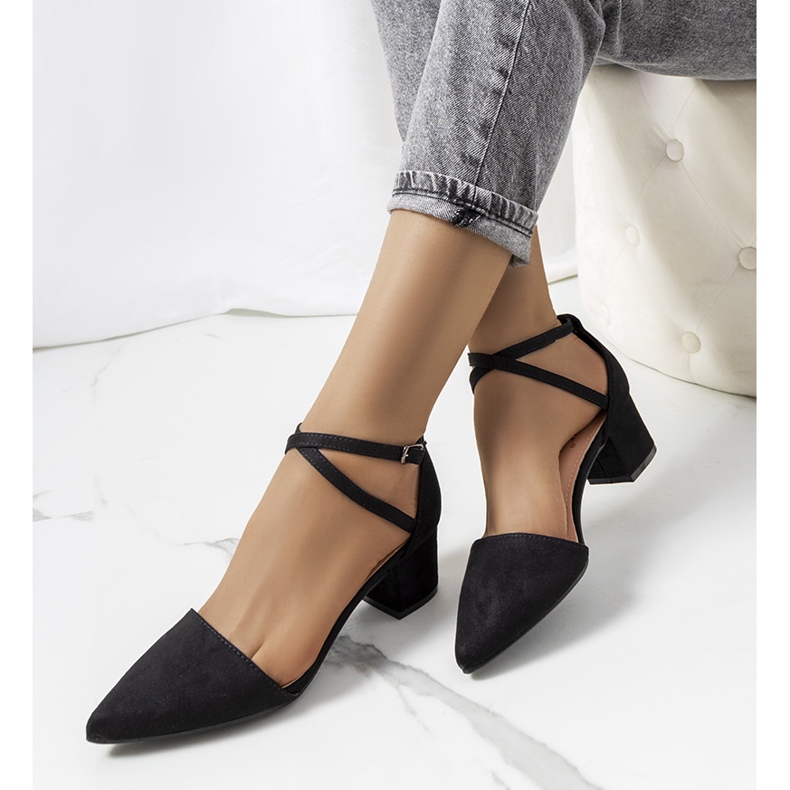 Černé lodičky na sloupku Hyde černá 1 Černé lodičky na sloupku Hyde černá 1