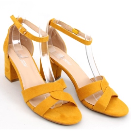 Žluté sandály na vysokém podpatku Moly žlutá 1