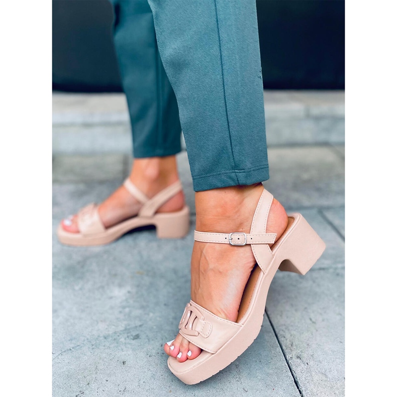 Sandály na vysokém podpatku od Sharon Nude béžový 1