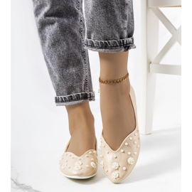 Zlaté balerínky ve střihu hedvábí zlatý 1