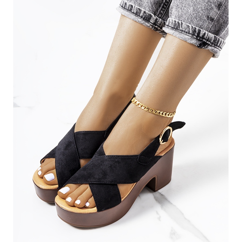 Černé sandály na platformě Chapel černá 1