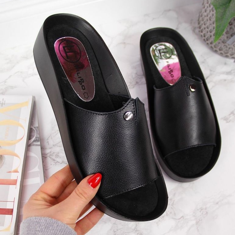 Kožené pantofle na platformě Filippo W PAW199A černé černá 1