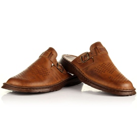 Łukbut Pohodlné hnědé kožené pánské pantofle Lukbut hnědý 1