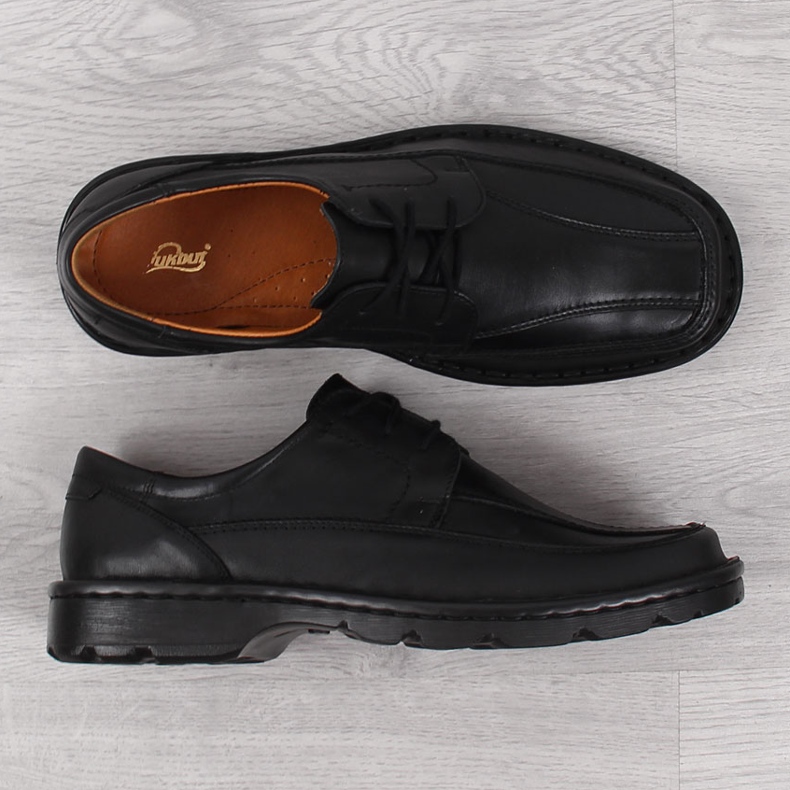 Černé kožené boty pro muže Łukbut 947 černý 1