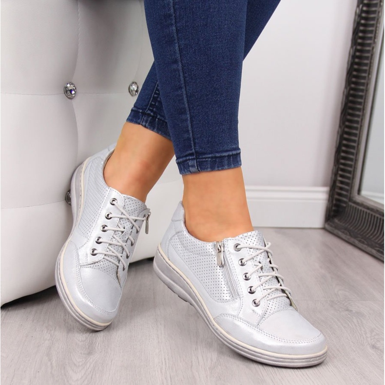 Kožené dámské boty na zip, stříbrná Helios 357 stříbrný 1