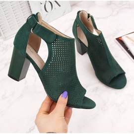 Zelené dámské sandály Sabatina na suchý zip zelená 1