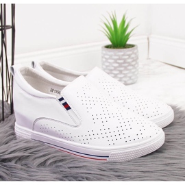 Dámské kožené tenisky na bílém prolamovaném klínku Filippo bílý 2