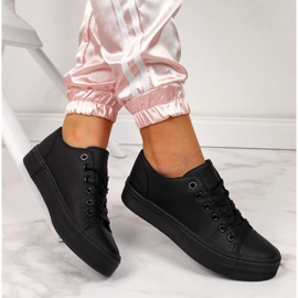 Dámské nízké tenisky na platformě černé Big Star II274098 černá 1