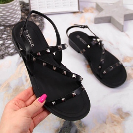 Dámské černé sandály s cvočky Potocki černá 1 Dámské černé sandály s cvočky Potocki černá 1