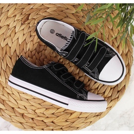 Černé dětské nízké tenisky Atletico se zapínáním na suchý zip černá 2 Černé dětské nízké tenisky Atletico se zapínáním na suchý zip černá 2