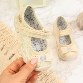 Dívčí baleríny béžové pantofle na suchý zip s mašlí Befado béžový 1