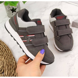 Sportovní chlapecký šedý suchý zip American Club šedá 1