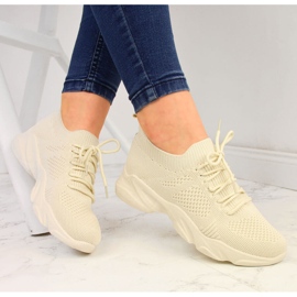 Béžové dámské ponožky sportovní boty Filippo béžový 1