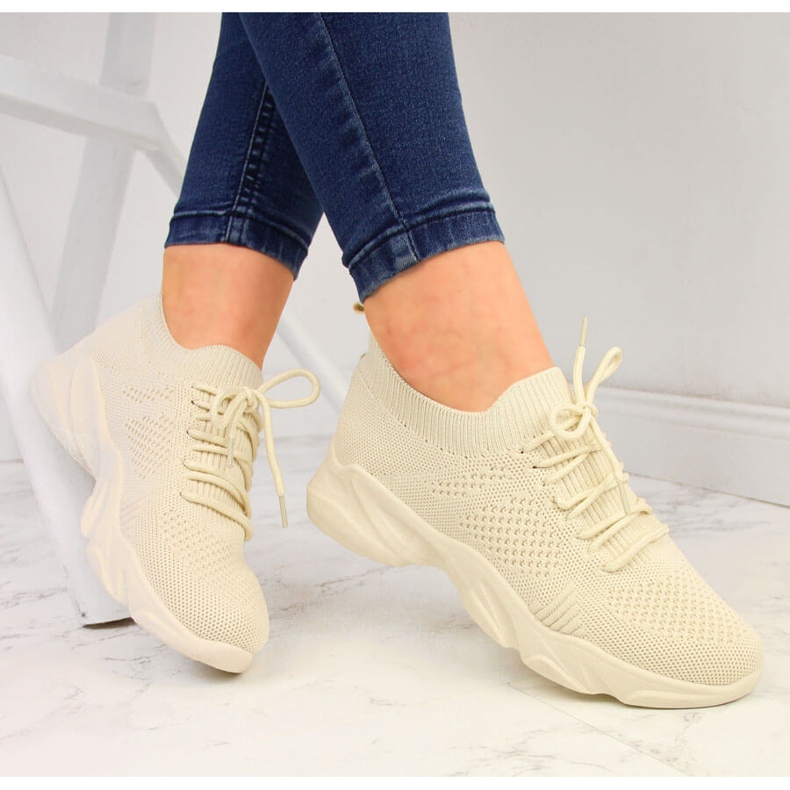 Béžové dámské ponožky sportovní boty Filippo béžový 1