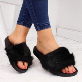 Černé dámské pantofle Jezzi s kožíškem černá 1