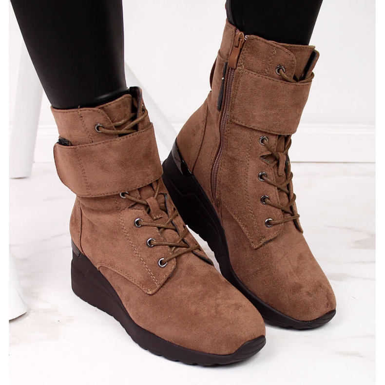 Hnědé Dámské hnědé kozačky na klínku Jezzi hnědý 2