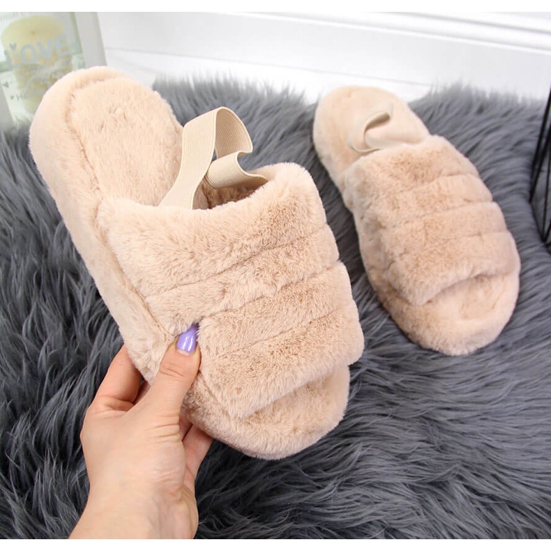 Dámské domácí béžové kožešinové pantofle Seastar béžový 2