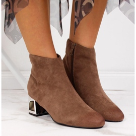 T.Sokolski Hnědé dámské kozačky na ozdobném podpatku značky T. Sokolski hnědý 2