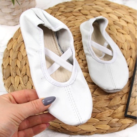 Kožené dámské baletní boty s gumičkami, bílé Nazo bílý 2