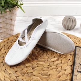 Kožené dámské baletní boty s gumičkami, bílé Nazo bílý 3