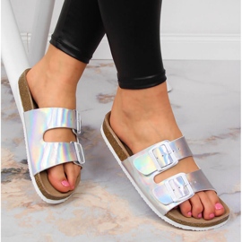 Dámské stříbrné pantofle s přezkami Big Star HH274895 stříbrný 1