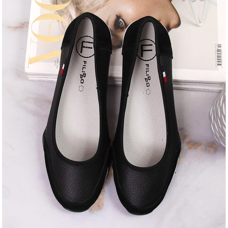 Dámské černé kožené ažurové baleríny Filippo černá 1