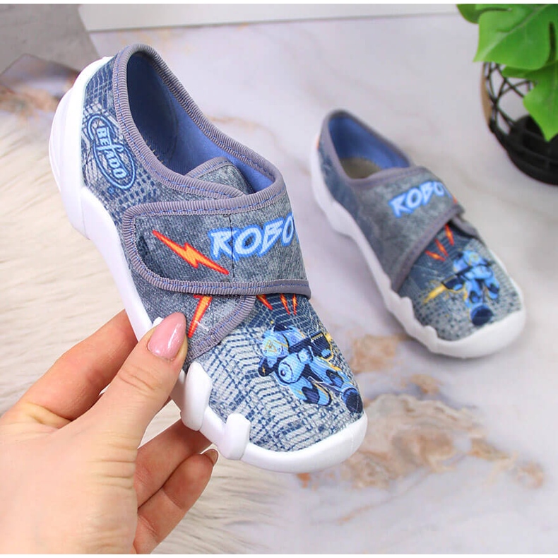 Chlapecké pantofle do školky na šedý suchý zip Befado šedá 1