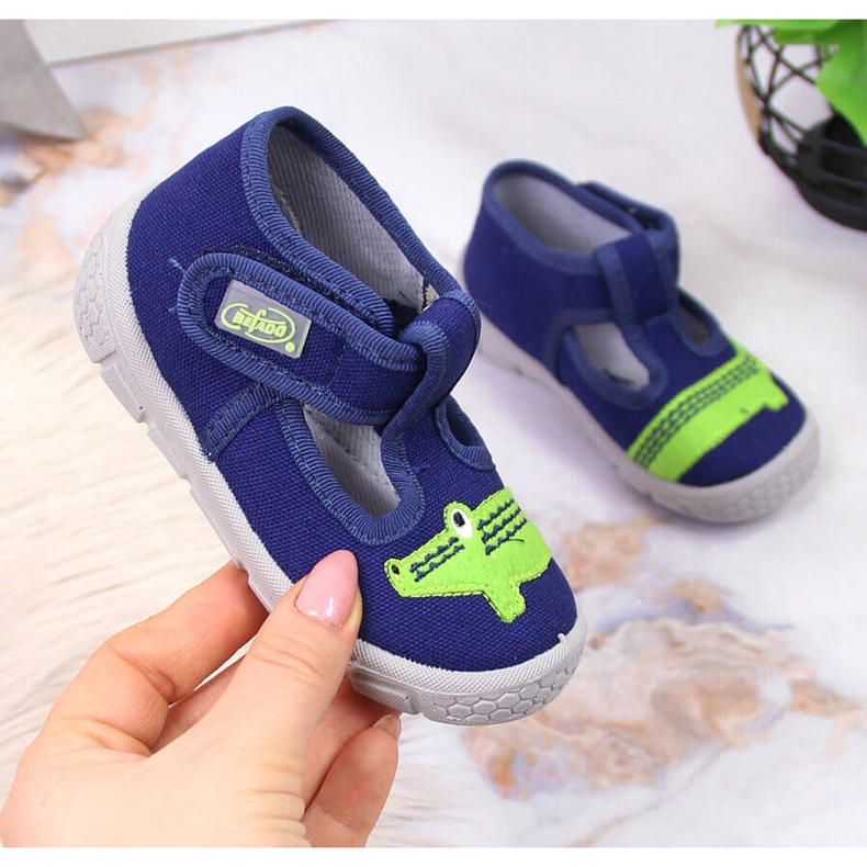 Chlapecké pantofle na suchý zip s aligátorem tmavě modrým Befado námořnická modrá 1