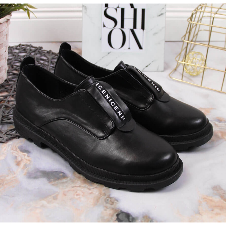S.Barski Černé dámské slip-on boty značky S. Barski černý 2