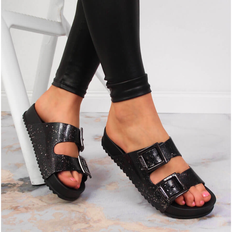 Černé dámské gumové pantofle Zaxy HH285158 černá 1