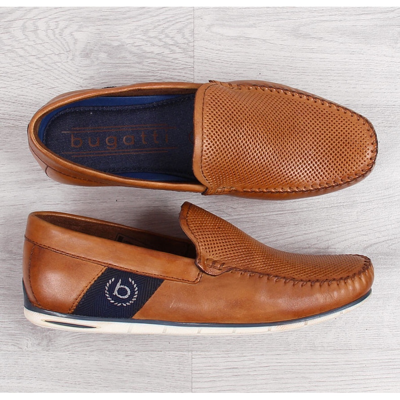 Hnědé kožené pánské mokasíny Bugatti JJ153094 hnědý 1