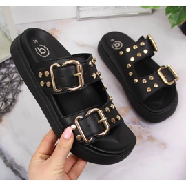 Dámské pantofle s nýty černé Bugatti JJ253070 černá 1