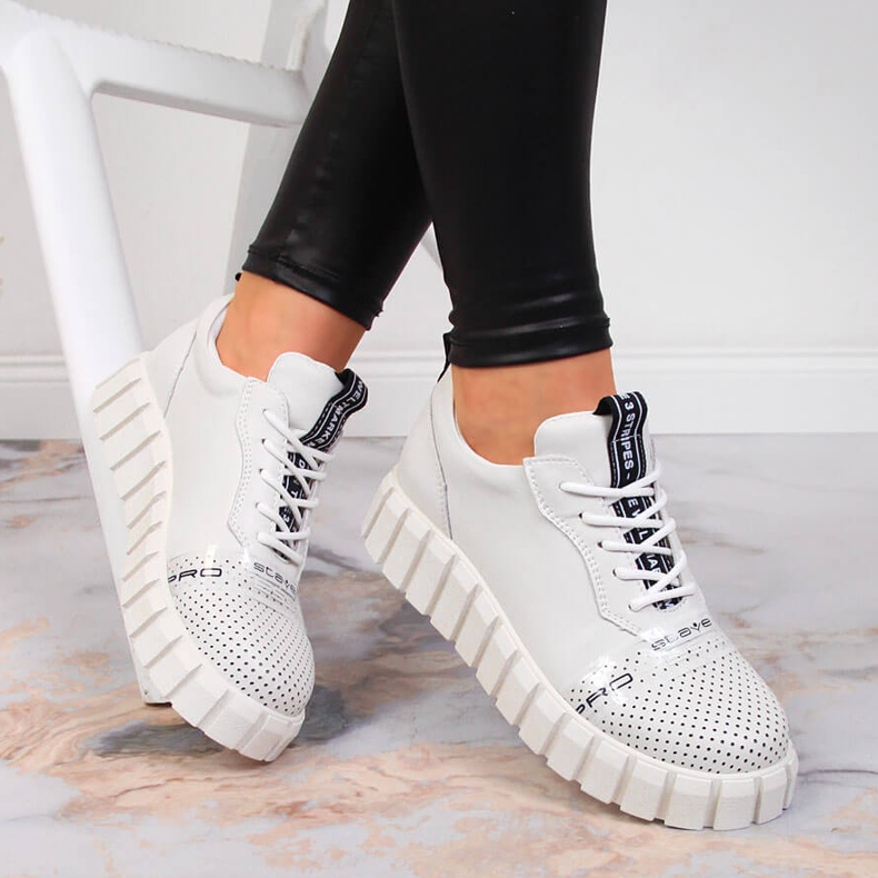 Dámské kožené boty na bílé platformě Artiker bílý 1