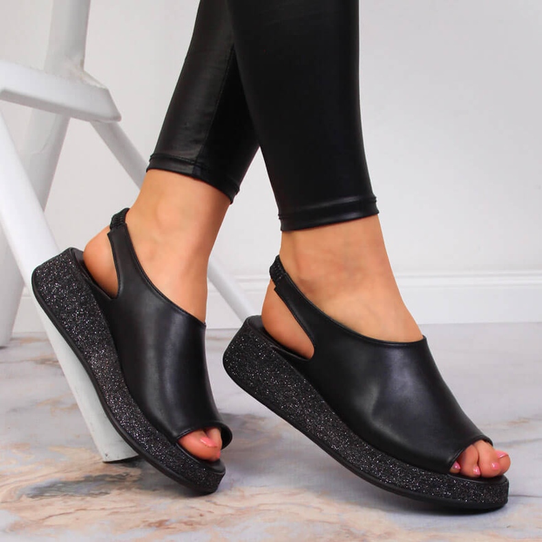 Dámské černé sandály na platformě Navy Dot černá 1