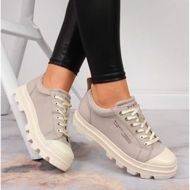 Dámské tenisky na béžové platformě Bugatti JJ253026 béžový 1 Dámské tenisky na béžové platformě Bugatti JJ253026 béžový 1