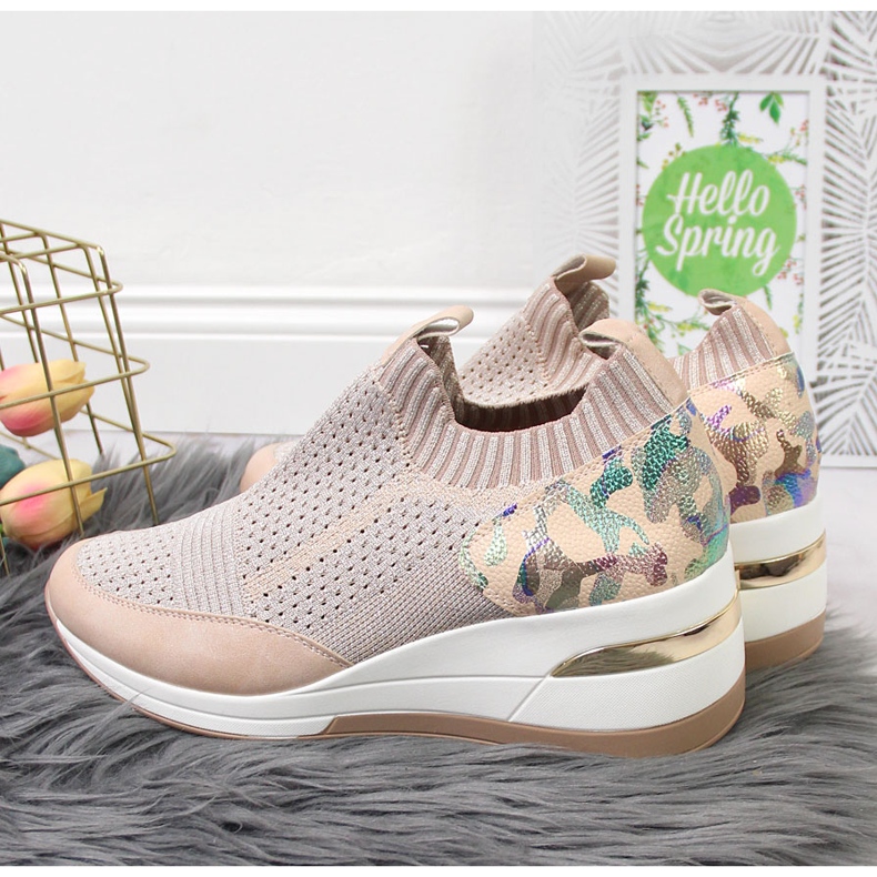 Dámské tenisky na klínku pudrově růžové Artiker růžový 2