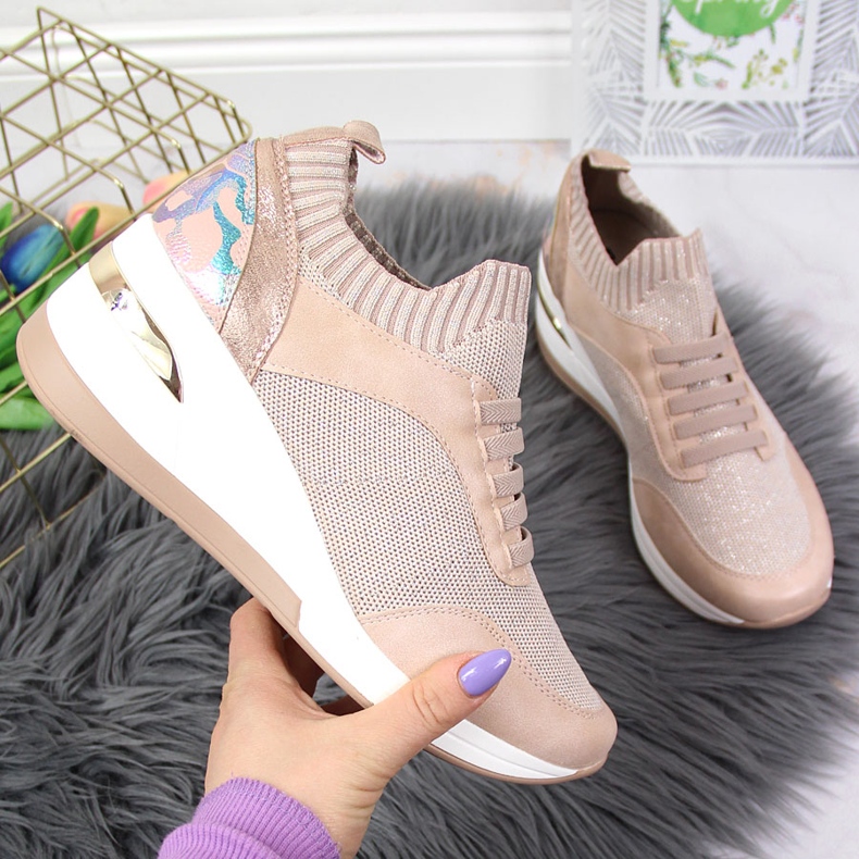 Dámské polobotky na klínovém podpatku slip on pudrově růžové Artiker růžový 1