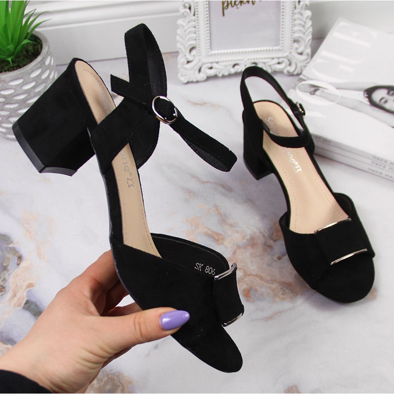 Černé sandály Sergio Leone na sloupku černá 1