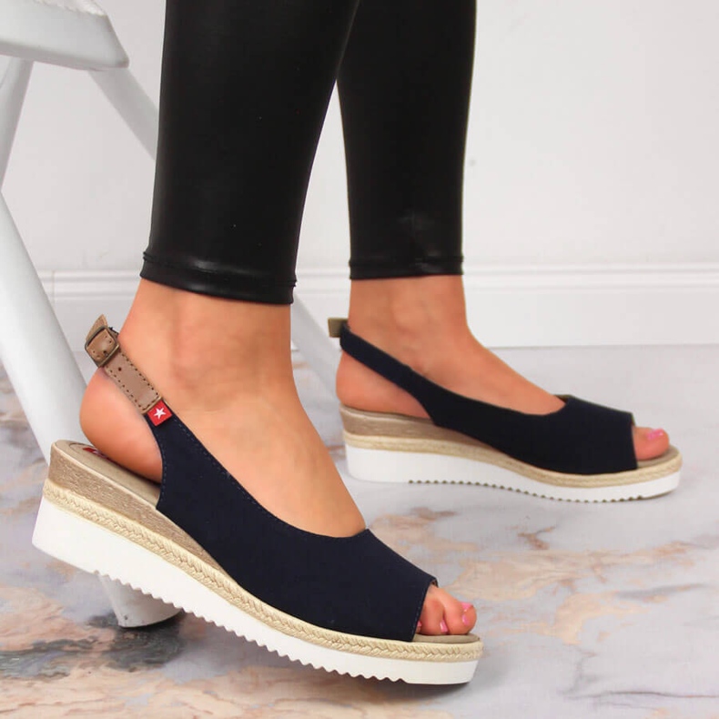 Dámské tmavě modré sandály Big Star JJ276046 námořnická modrá 2