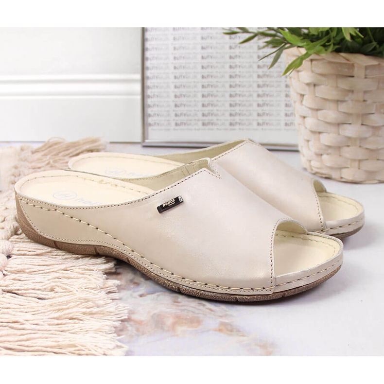 Dámské kožené pantofle na zlatém klínku Helios 105 zlatý 2