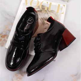 Kožené dámské boty na černém kvádru Filippo černá 6
