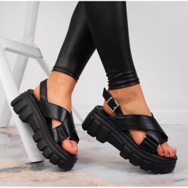 Dámské sandály na černé platformě Jezzi černý 1